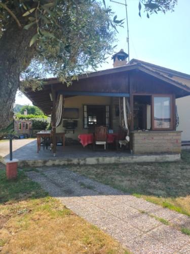 Independent Villa With Private Beach On The Lake Bracciano Kültér fotó